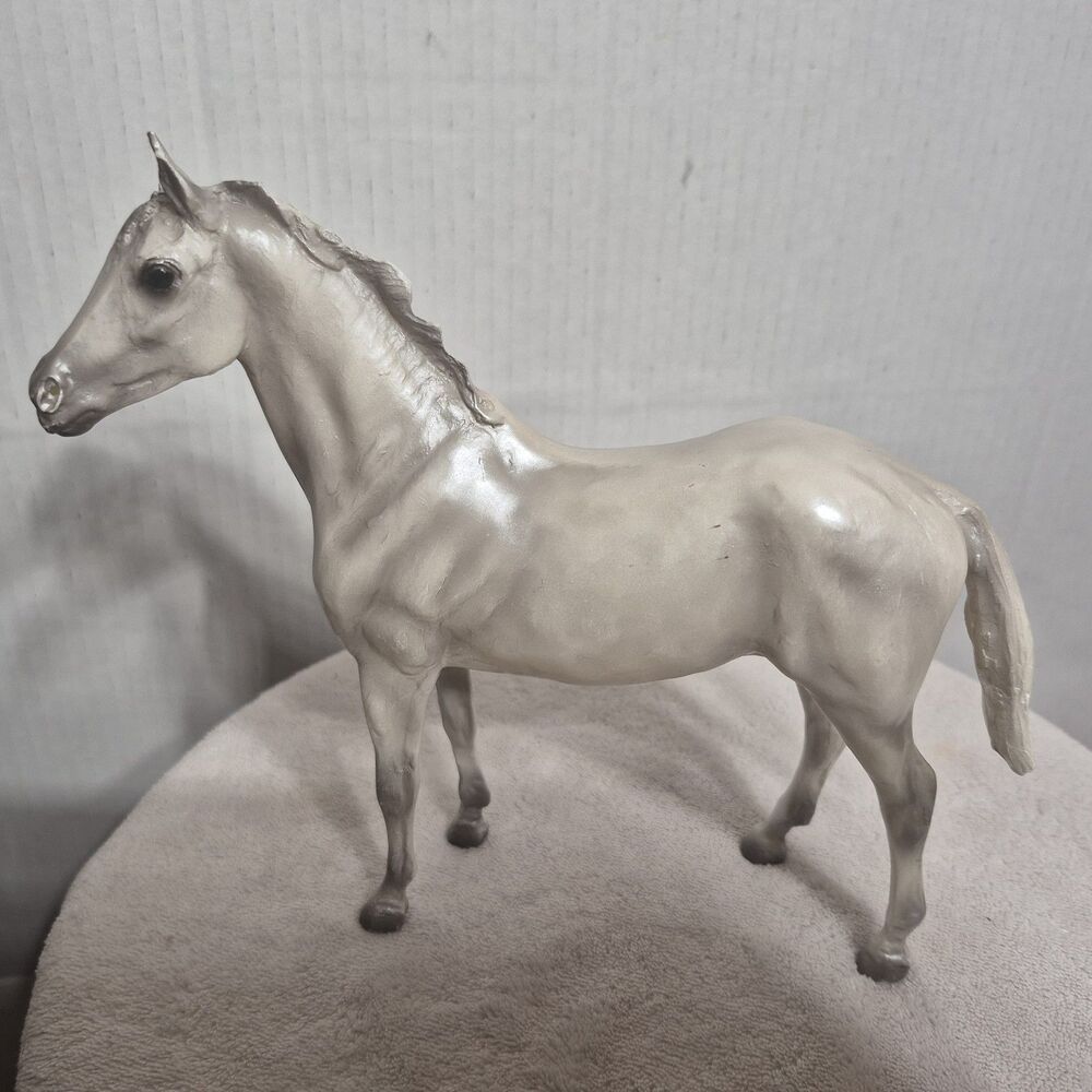 Rare Breyer Classic Duchess Mold Grey Thoroughbred Horse Toy Model Glossy